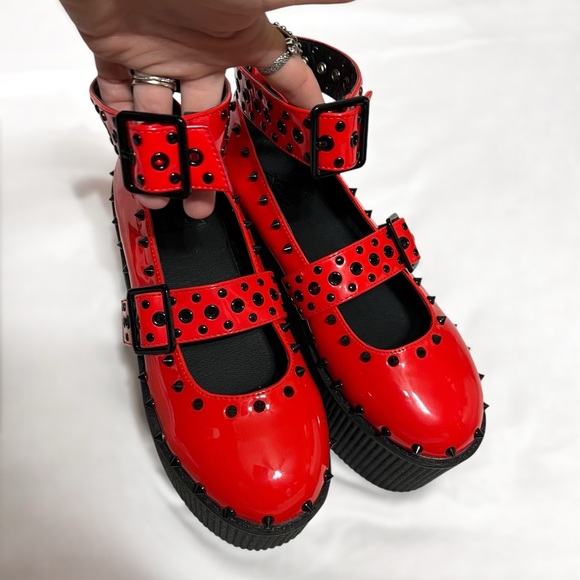 YRU Kaos Red Patent Platform Mary Janes Size 7 - Picture 5 of 8